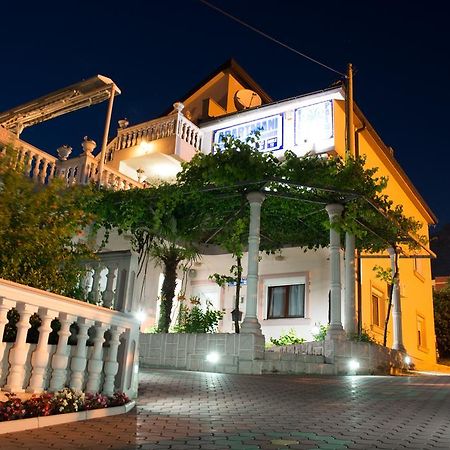 Villa Palma Guesthouse โมสตาร์ ภายนอก รูปภาพ