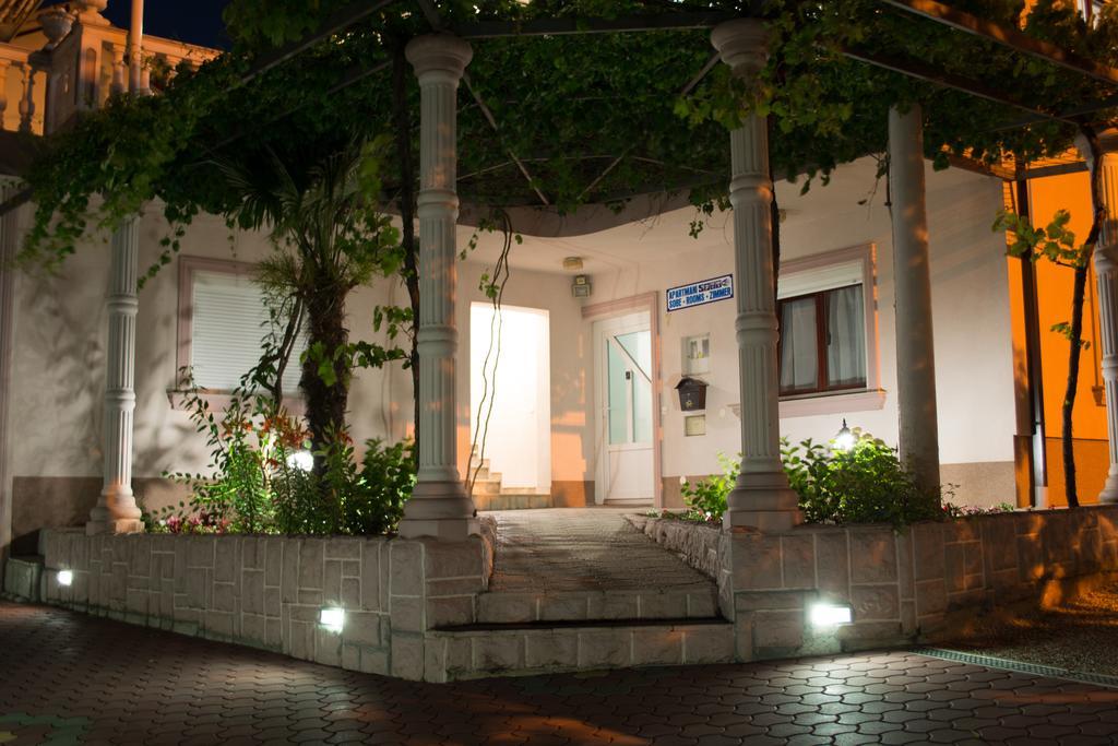 Villa Palma Guesthouse โมสตาร์ ภายนอก รูปภาพ